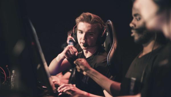 GAMEBOX FESTIVAL UDVIDER MED YOUSEE ESPORTLIGAEN